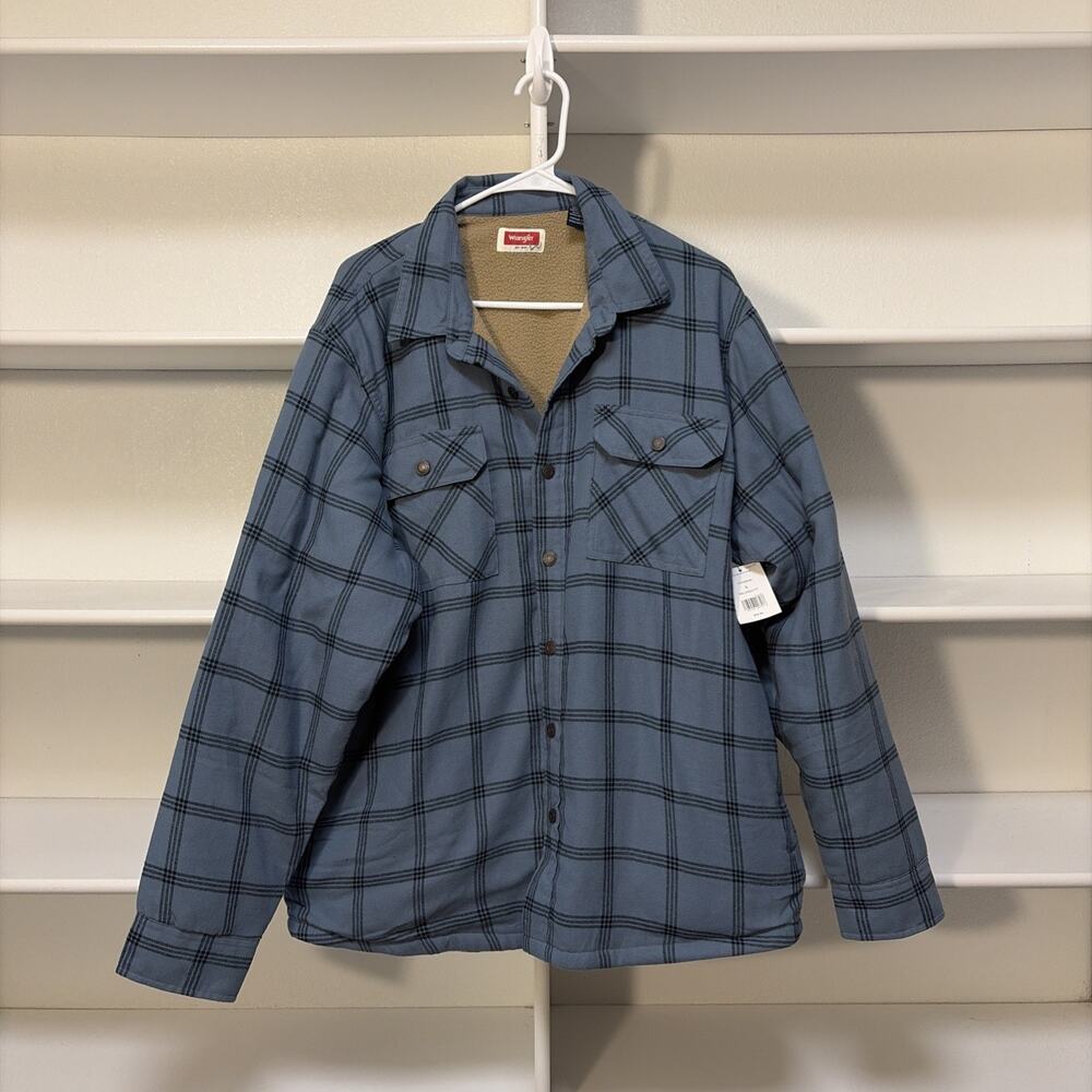 Wrangler Shirt Jacket Sherpa Lined Flannel Men’s L Pockets Blue Plaid NWT